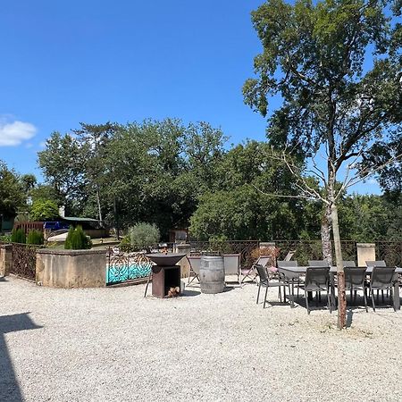 Gite Du Manoir Le Roc Couze-et-Saint-Front Luaran gambar