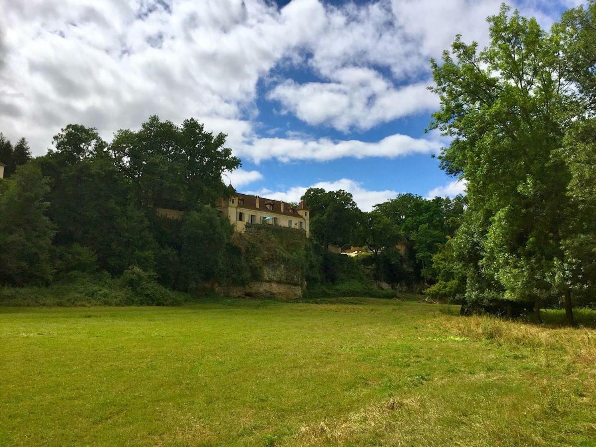 Gite Du Manoir Le Roc Couze-et-Saint-Front Luaran gambar